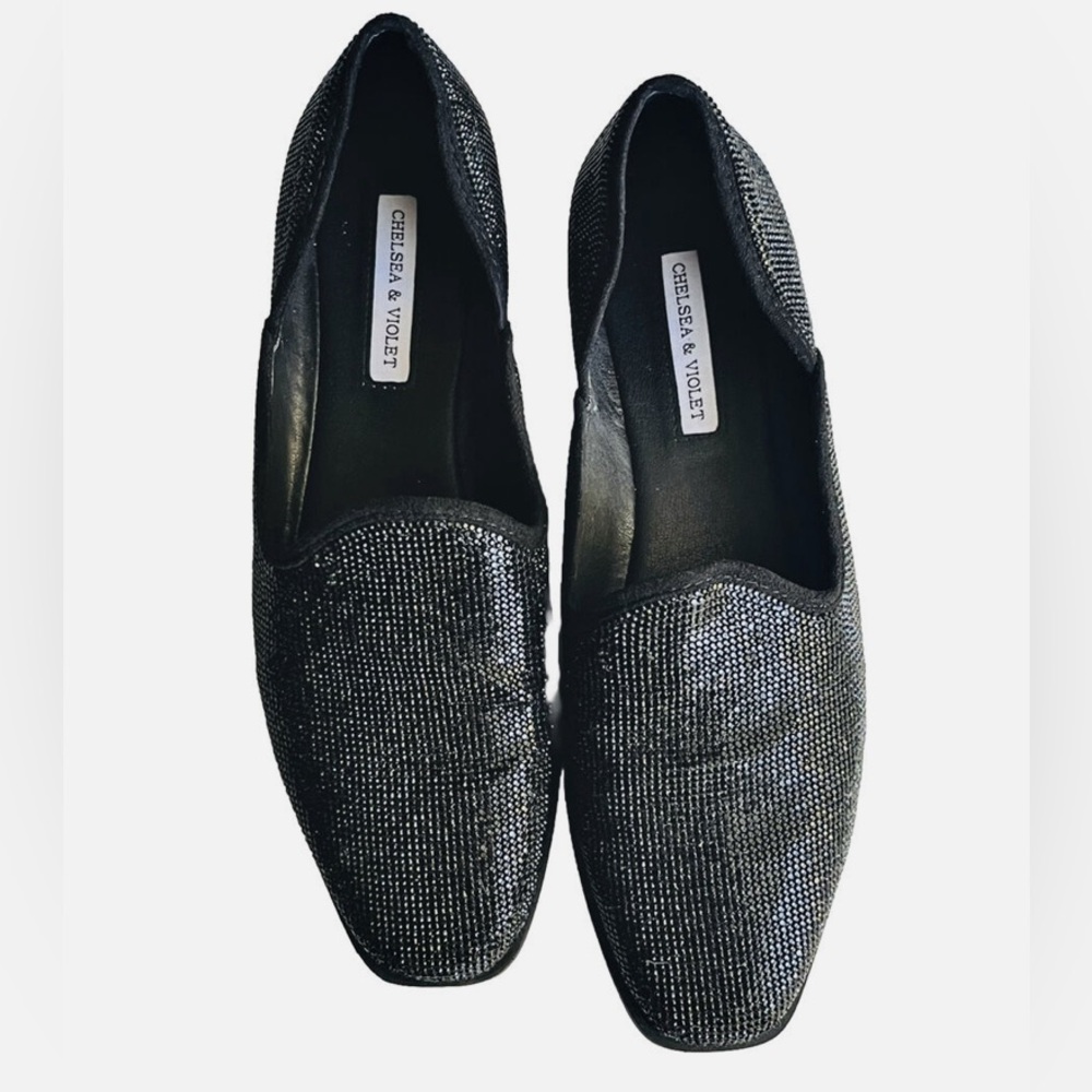 Chelsea & Violet Black Rhinestone Loafers (Size 7.5) – Excellent Condition 🖤🤍